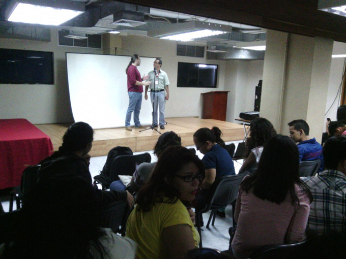beca-fundayacucho-uc