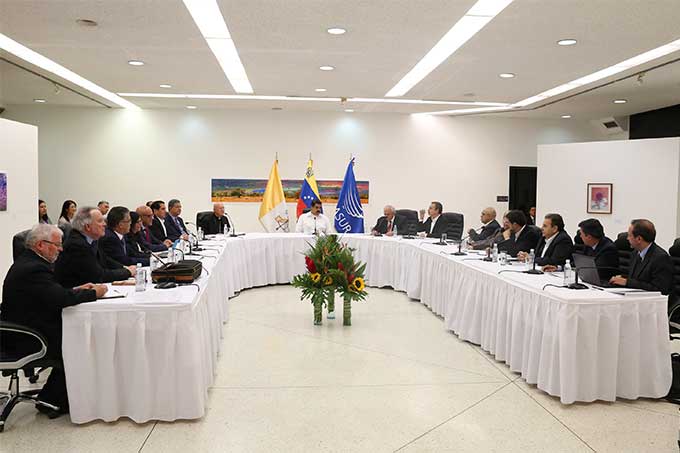 mesa de dialogo gobierno opisiciòn