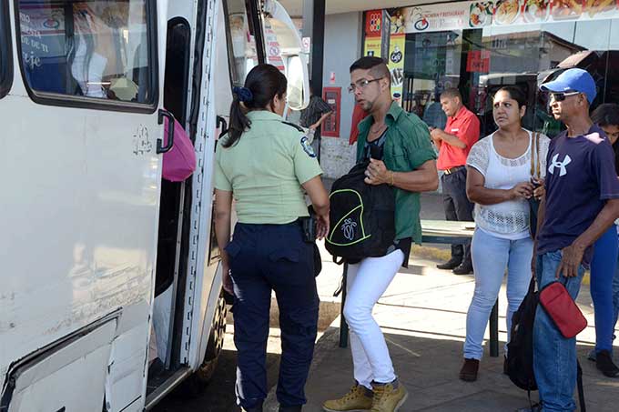 Terminal Juan Jose Flores