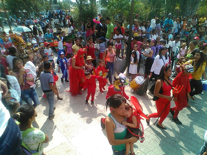 carnavales comunitarios