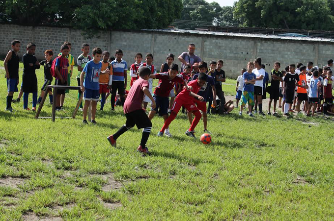 Toma Deportiva en la parroquia Rafael Urdaneta