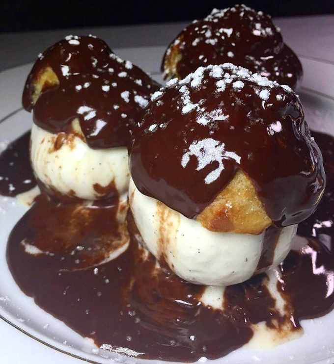 profiteroles