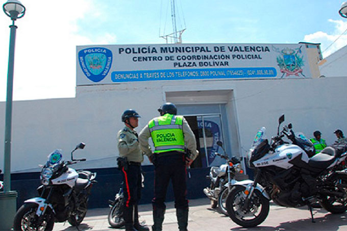 Policía