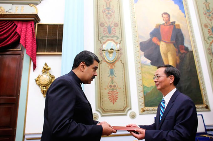 Maduro-Venezuela-Credenciales-China