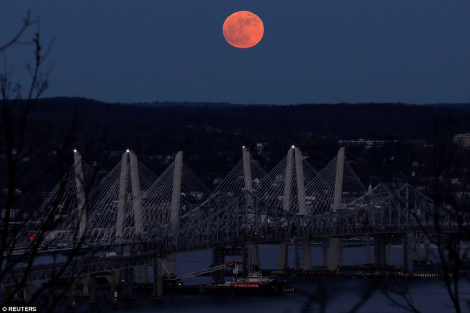 Superluna