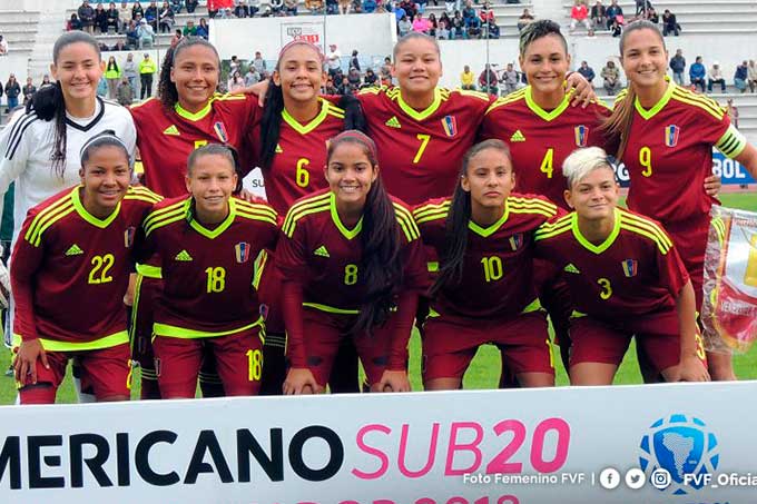 Vinotinto femenina